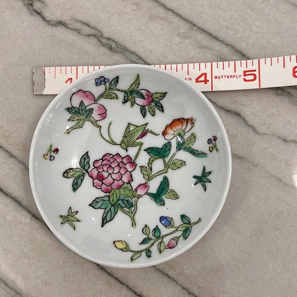 Crescent Court Hotel Made in Hong Kong Dish - Picture 13 of 13